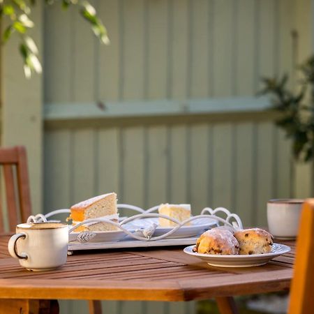 Moreton-in-MarshAlpha Terrace别墅 外观 照片